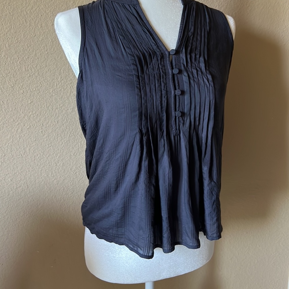 Loft gray pullover top with pleats and covered buttons